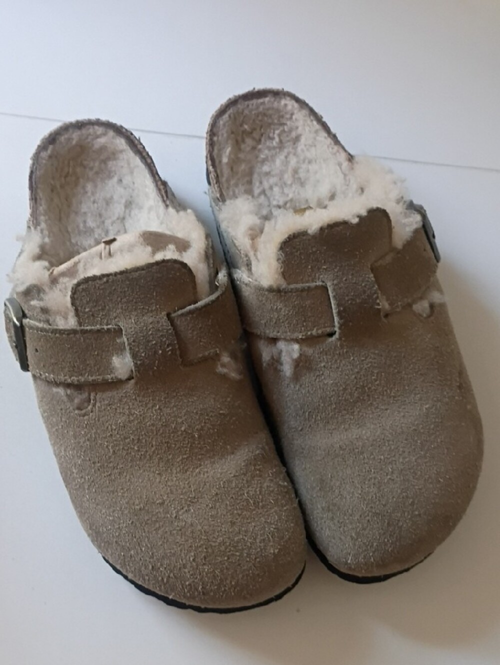 Birkenstock Boston Shearling-Lined Clogs in Taupe Suede 37 US Women's 6–6.5. - Picture 5 of 11